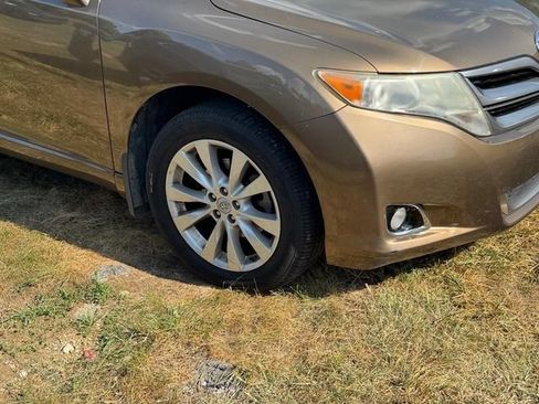Used 2013 Toyota Venza LE FWD image 11
