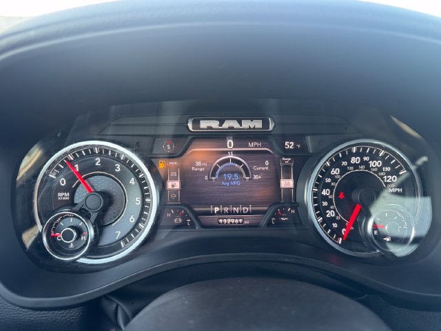 Used 2022 RAM 1500 Big Horn AWD/4WD image 25
