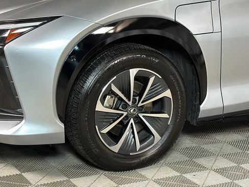 Certified 2023 Lexus RZ 450e Premium w/ Technology Package image 4