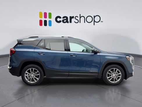 Used 2024 GMC Terrain SLT w/ Infotainment Package II AWD/4WD image 6