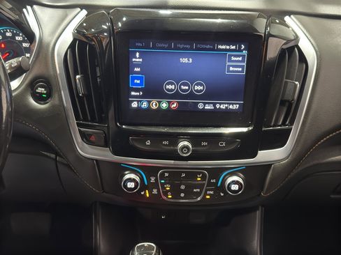 Used 2020 Chevrolet Traverse LT image 31