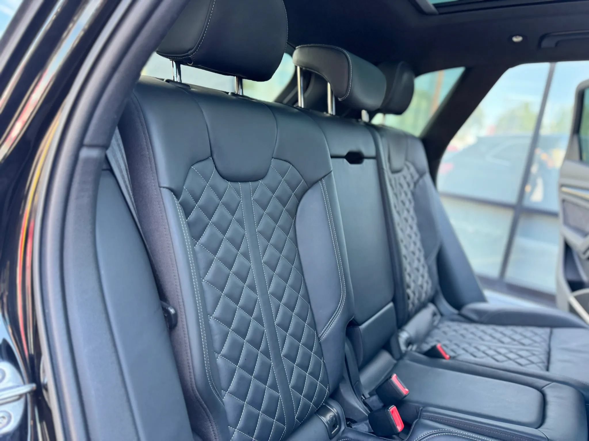 Used 2018 Audi SQ5 Prestige w/ Prestige Package AWD/4WD image 19