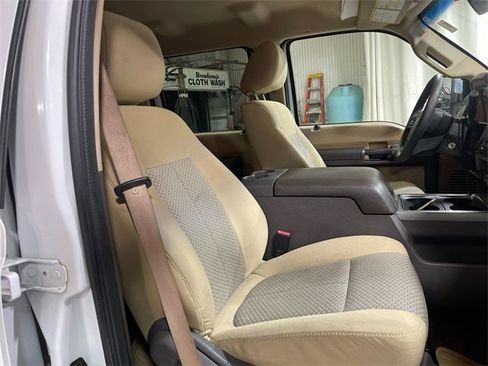 Used 2011 Ford F250 XLT w/ XLT Premium Pkg image 22