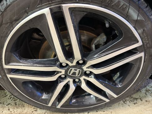 Used 2017 Honda Accord Sport Special Edition image 37