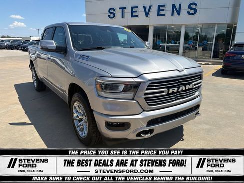 Used 2023 RAM 1500 Laramie AWD/4WD image 5