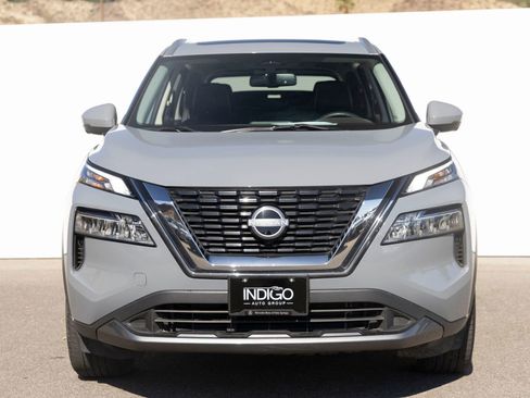 Used 2023 Nissan Rogue SL FWD image 4