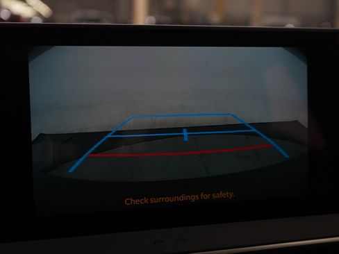 Used 2025 Toyota Prius Limited image 28