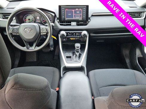 Used 2021 Toyota RAV4 LE image 20