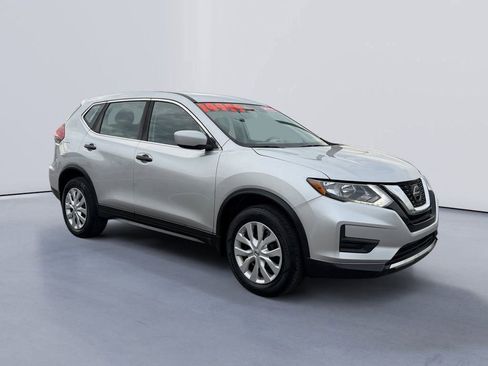 Used 2018 Nissan Rogue S image 1