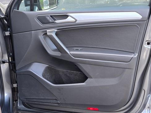 Used 2024 Volkswagen Tiguan S image 5