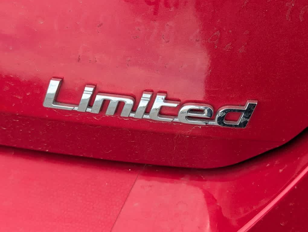 Used 2021 Hyundai Elantra Limited FWD image 10