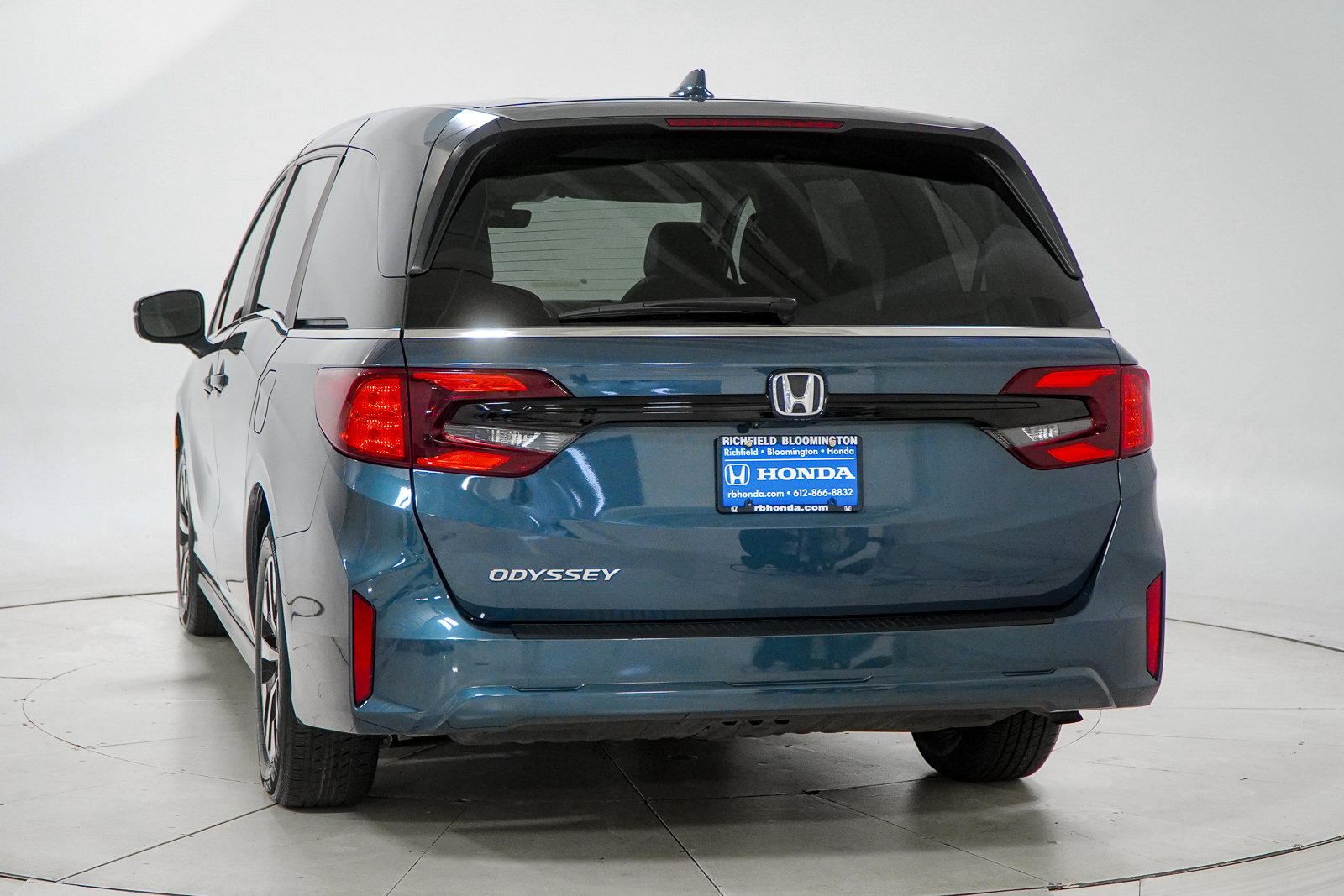 Used 2025 Honda Odyssey EX-L image 7
