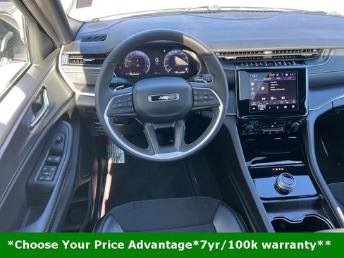 Certified 2024 Jeep Grand Cherokee Altitude image 33