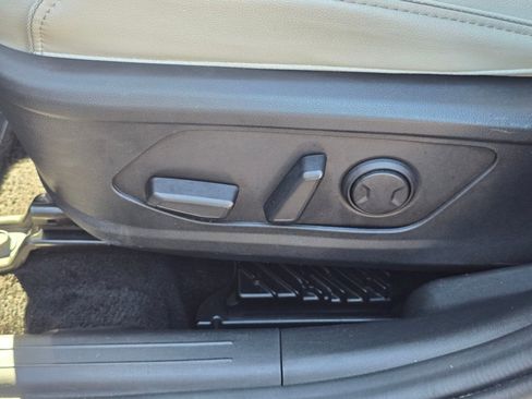Used 2023 Hyundai Tucson Limited AWD/4WD image 32