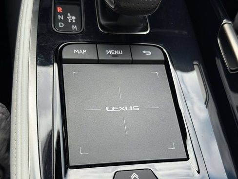 Used 2022 Lexus LS 500 F Sport w/ Accessory Package (Z2) AWD/4WD image 25