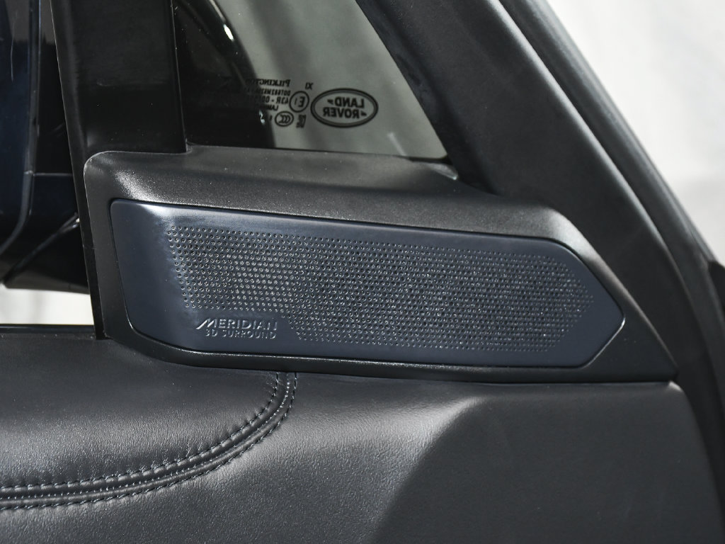 Used 2023 Land Rover Range Rover SE AWD/4WD image 11