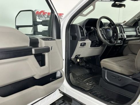 Used 2021 Ford F350 XLT w/ XLT Value Package image 25