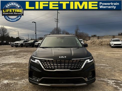 Used 2024 Kia Carnival SX image 3