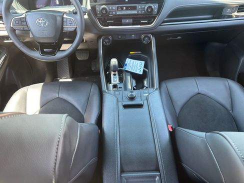 New 2026 Toyota Grand Highlander AWD Hybrid image 10