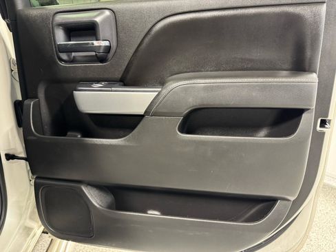 Used 2015 Chevrolet Silverado 1500 LTZ Z71 w/ LTZ Plus Package AWD/4WD image 9