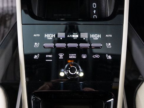 New 2026 Porsche Cayenne S image 25