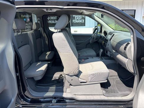 Used 2019 Nissan Frontier S w/ Work Truck Package RWD image 29