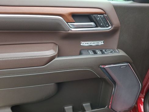 Used 2023 GMC Sierra 1500 Denali w/ Denali Reserve Package AWD/4WD image 12