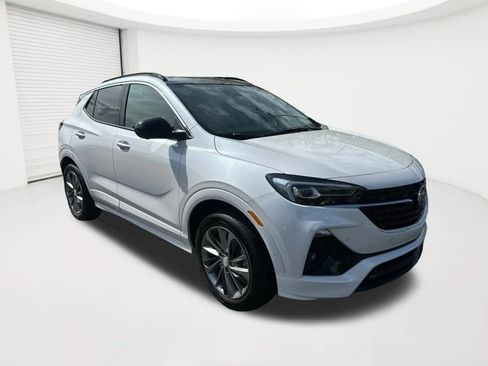 Used 2021 Buick Encore GX Essence w/ Advanced Technology Package AWD/4WD image 3