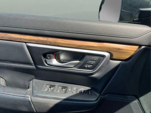Used 2017 Honda CR-V Touring image 7