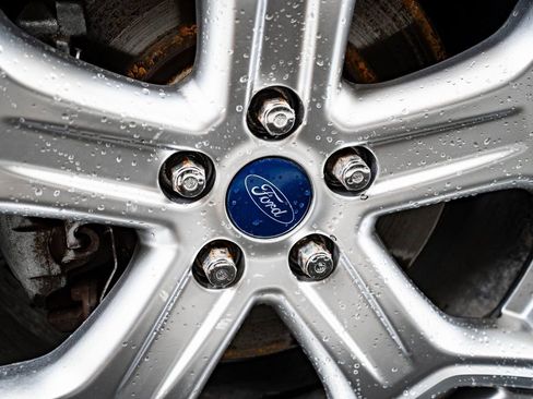 Used 2018 Ford Escape Titanium image 8