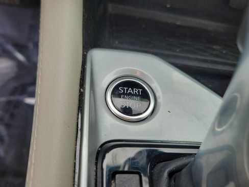 Used 2023 Nissan Altima 2.5 SV w/ SV Premium Package image 31