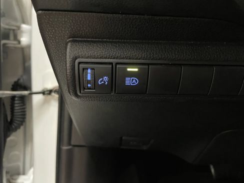 Used 2022 Toyota Corolla SE FWD image 24