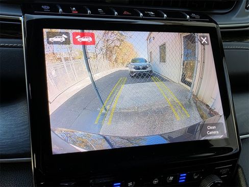 Used 2023 Jeep Grand Cherokee 4WD 4xe w/ Luxury Tech Group II image 25