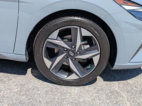 Certified 2023 Hyundai Elantra SEL w/ Convenience Package FWD image 11