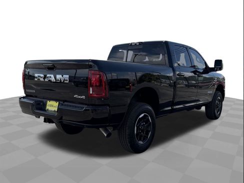 Used 2025 RAM 2500 Laramie AWD/4WD image 5