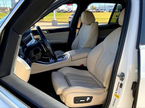 Used 2020 BMW X5 sDrive40i w/ Premium Package image 7