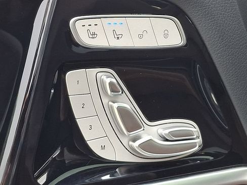 Used 2020 Mercedes-Benz G 550 image 18