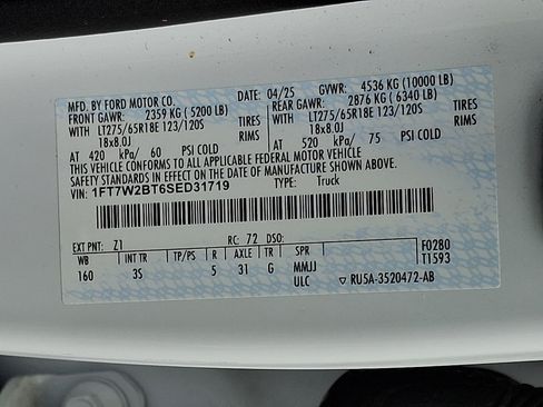 Certified 2025 Ford F250 XLT AWD/4WD image 26