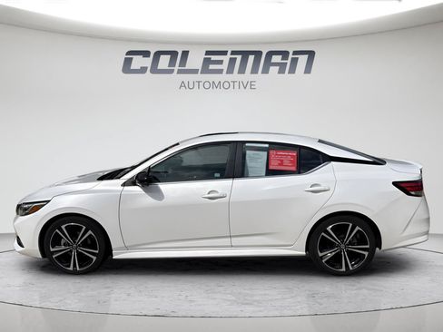 Used 2023 Nissan Sentra SR w/ SR Premium Package FWD image 5