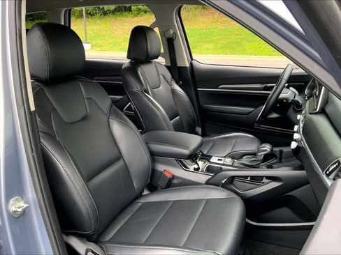 Used 2022 Kia Telluride LX AWD/4WD image 7