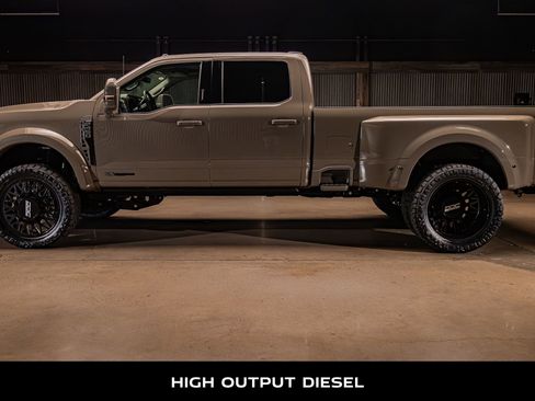 Used 2026 Ford F450 Platinum w/ Platinum Plus Package AWD/4WD image 6
