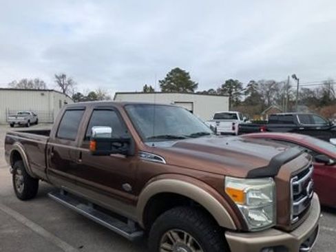Used 2011 Ford F350 King Ranch w/ King Ranch w/Chrome Pkg image 2