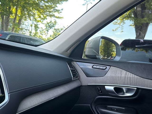 Certified 2023 Volvo XC90 B6 Ultimate w/ Protection Package Premier AWD/4WD image 18