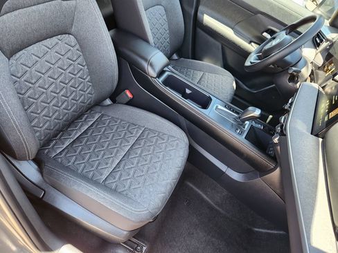Certified 2025 Nissan Kicks SV AWD/4WD image 11