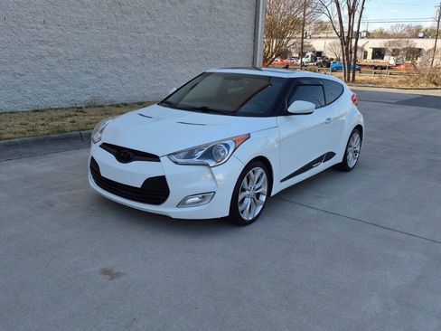 Used 2012 Hyundai Veloster w/ Style Pkg image 1