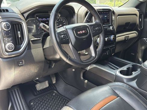 Used 2020 GMC Sierra 2500 AT4 w/ AT4 Premium Package AWD/4WD image 13