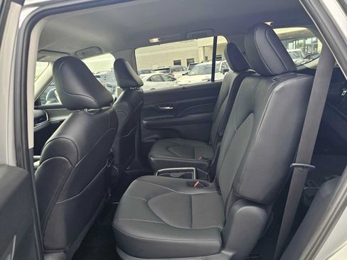 Certified 2026 Toyota Grand Highlander FWD image 18