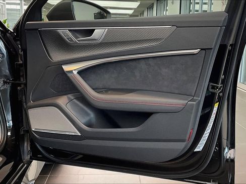 Certified 2025 Audi RS 6 performance image 21