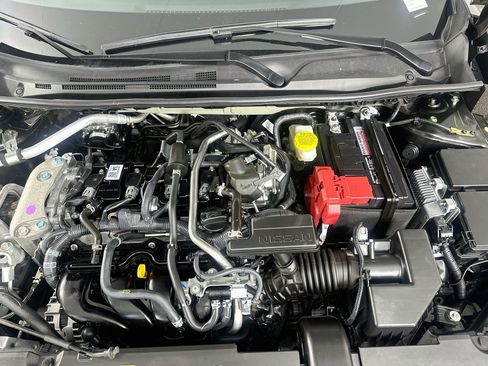 Used 2025 Nissan Sentra SR FWD image 31