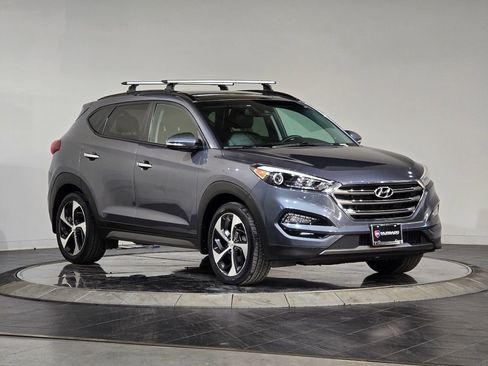 Used 2016 Hyundai Tucson Limited w/ Option Group 03 image 2